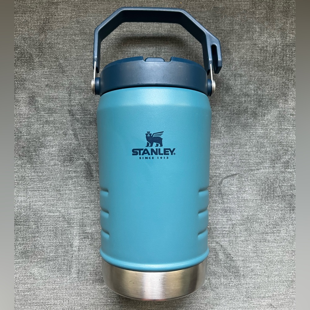 40oz Stanley Ice Flow Flip Straw Water Jug *Retired Colorway